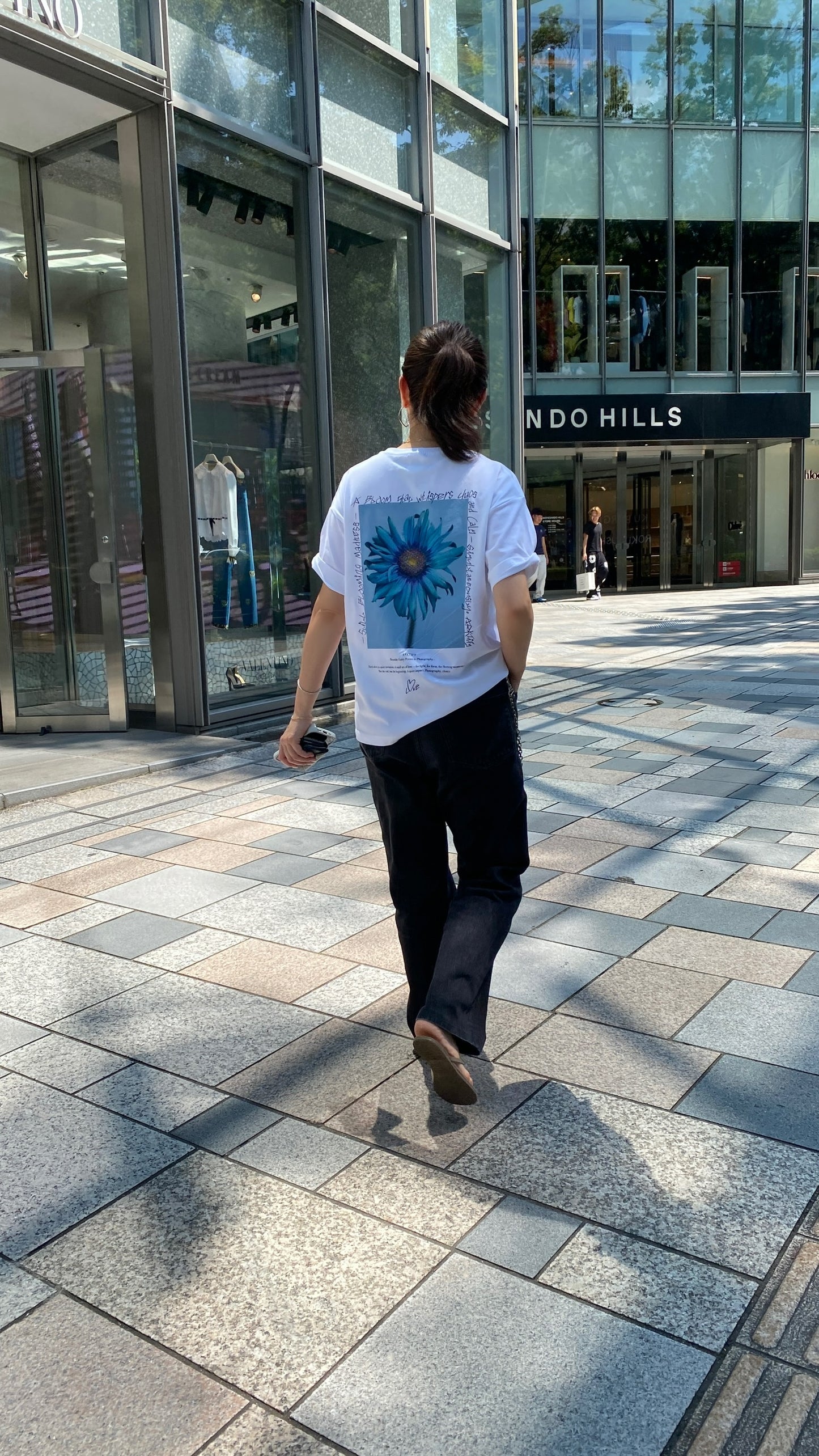 8/22発売　Still Blooming Madness - WHITE